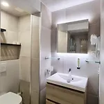 Готель Cardiff Остенде