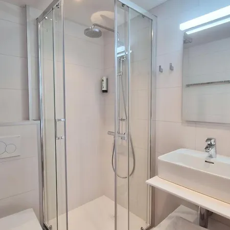 Cardiff Szálloda 3*