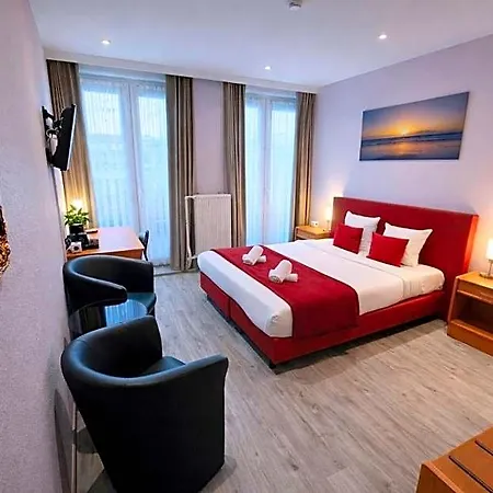 Cardiff Hotel 3*